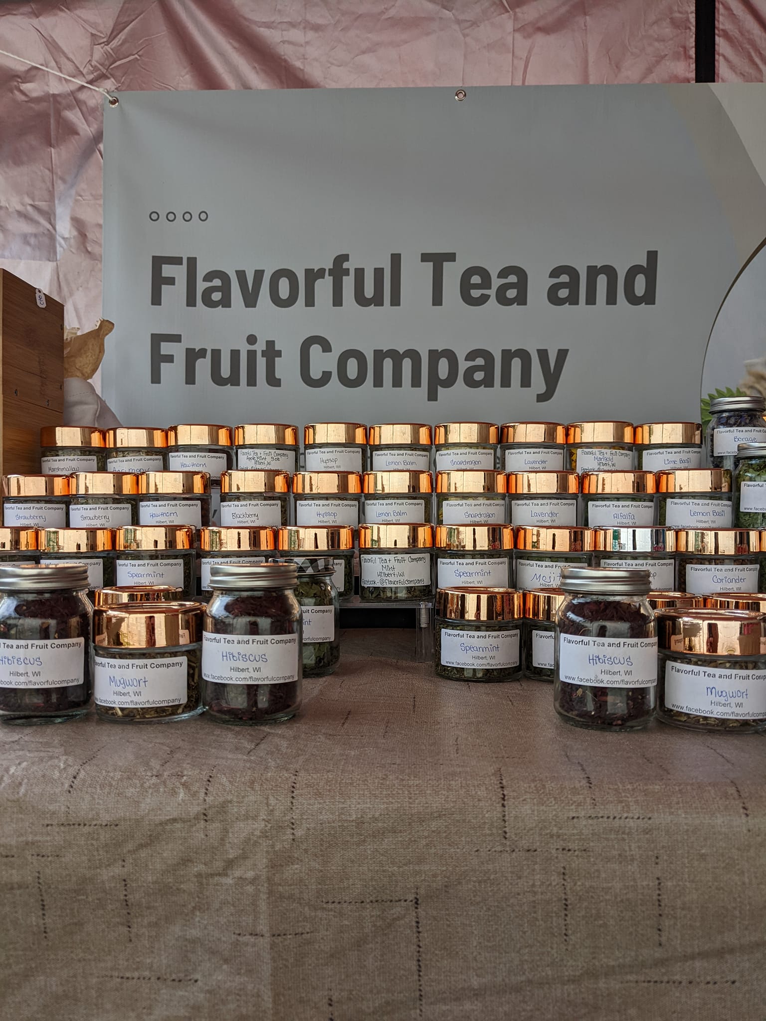 Flavorful Tea and Fruit Company 標誌
